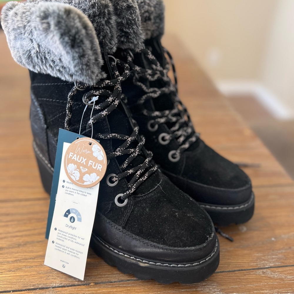 Roxy Brandi II Black Winter Boots with Faux Fur
